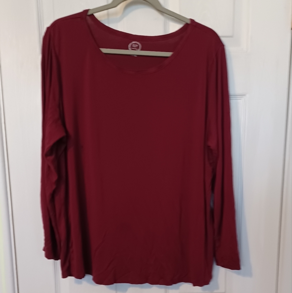 💰Maurices 24 7 Long Sleeve Tee